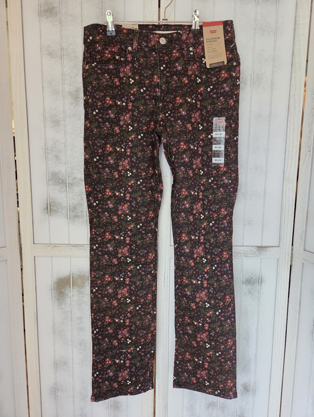 Levi's Women's Straight Leg Jeans - Black Floral Print